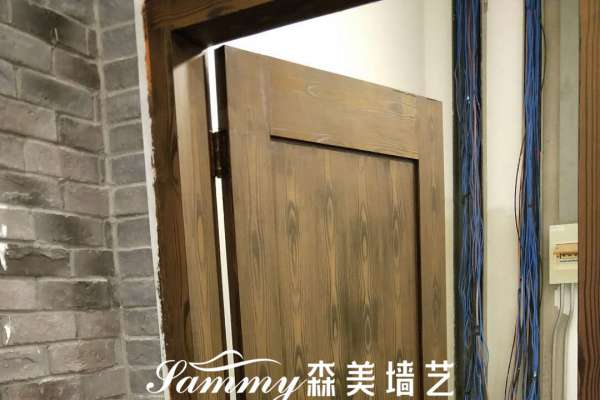 安徽省合肥市保利廣場室內(nèi)仿木紋漆施工