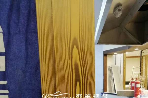 山東濰坊奎文區萬達廣場三樓室內木紋漆項目